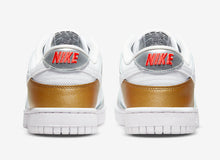 Cargar imagen en el visor de la galería, Nike Dunk Low Heirloom
