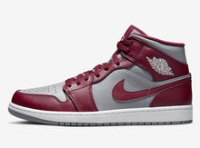 Cargar imagen en el visor de la galería, Jordan 1 Mid Cherrywood Red
