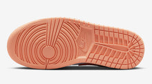 Cargar imagen en el visor de la galería, Jordan 1 Low Sunset Haze
