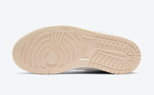 Cargar imagen en el visor de la galería, Jordan 1 High Zoom Air CMFT
