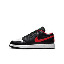 Cargar imagen en el visor de la galería, Jordan 1 Low White Toe
