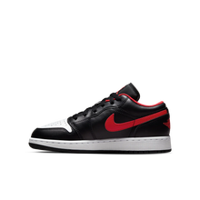 Cargar imagen en el visor de la galería, Jordan 1 Low White Toe
