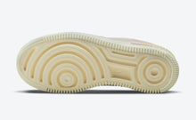 Cargar imagen en el visor de la galería, Nike Air Force 1 Low Shadow Arctic Punch
