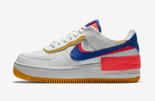 Cargar imagen en el visor de la galería, Nike Air Force 1 Low ShadowWhite Flash Crimson Astronomy Blue
