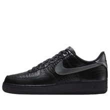 Cargar imagen en el visor de la galería, Nike Air Force 1 Low 'Triple Black Croc'
