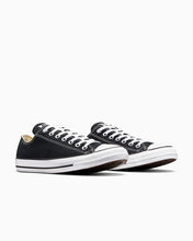 Cargar imagen en el visor de la galería, Chuck Taylor All Star
