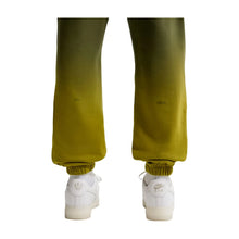 Cargar imagen en el visor de la galería, Nike NOCTA Fleece CS Pants 'Moss Medium Olive'Men's
