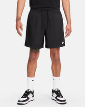 Cargar imagen en el visor de la galería, Men's Nike Club Woven 6" Flow Shorts
