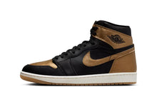 Cargar imagen en el visor de la galería, Air Jordan 1 Retro High OG “Metallic Gold”
