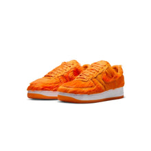 Cargar imagen en el visor de la galería, Air Force 1 Low Campfire Orange Pony Hair

