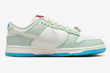 Cargar imagen en el visor de la galería, WMNS Nike Dunk Low LX “Just Do It”
