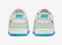 Cargar imagen en el visor de la galería, WMNS Nike Dunk Low LX “Just Do It”
