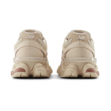 Cargar imagen en el visor de la galería, New Balance 9060 Bone – U9060zgc
