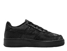 Cargar imagen en el visor de la galería, NIKE KOBE AIR FORCE 1 LOW &#39;&#39; TRIPLE BLACK &#39;&#39;
