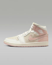 Cargar imagen en el visor de la galería, WMNS Air Jordan 1 Mid SE
