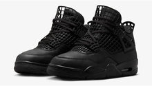 Cargar imagen en el visor de la galería, WMNS JORDAN 4 RETRO NET &#39;&#39; BLACK CAT &#39;&#39;
