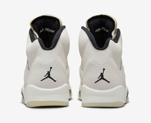 Cargar imagen en el visor de la galería, AIR JORDAN 5 SE “SAIL”
