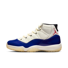 Cargar imagen en el visor de la galería, Air Jordan 11 Rare Air
