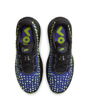 Cargar imagen en el visor de la galería, NIKE Vomero Premium Black and Rush Violet
