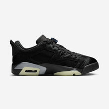 Cargar imagen en el visor de la galería, Air Jordan 6 Low WMNS “Blackout”
