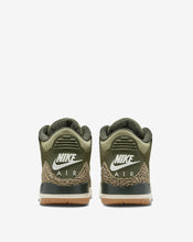 Cargar imagen en el visor de la galería, Big Kids' Air Jordan 3 Retro
