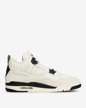 Cargar imagen en el visor de la galería, Air Jordan 4 Retro "Flight Club" GS

