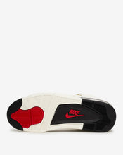 Cargar imagen en el visor de la galería, Air Jordan 4 Retro "Flight Club" GS
