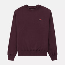 Cargar imagen en el visor de la galería, Men&#39;s Made in USA Core Crewneck Sweatshirt
