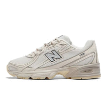 Cargar imagen en el visor de la galería, New Balance U740LN1
