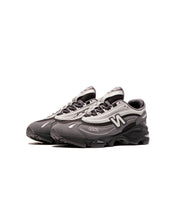 Cargar imagen en el visor de la galería, New Balance M1000
