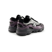 Cargar imagen en el visor de la galería, NEW BALANCE M1000 &#39;&#39; DARK ICE WINE &#39;&#39;
