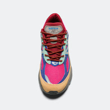 Cargar imagen en el visor de la galería, NEW BALANCE U990AT6 x Action Bronson
