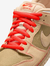 Cargar imagen en el visor de la galería, Nike SB Dunk Low Pro Som Tum
