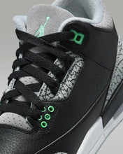 Cargar imagen en el visor de la galería, Air Jordan 3 Retro &quot;Green Glow&quot; GS
