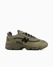 Cargar imagen en el visor de la galería, New Balance M1000 LA
