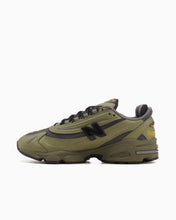 Cargar imagen en el visor de la galería, New Balance M1000 LA
