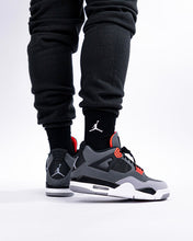 Cargar imagen en el visor de la galería, Air Jordan 4 Retro &quot;Infrared&quot;
