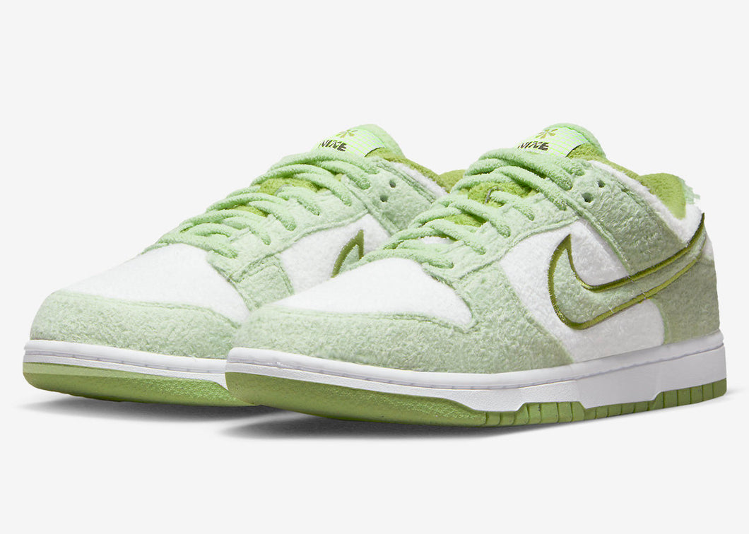 Nike Dunk Low WMNS “Fleece”